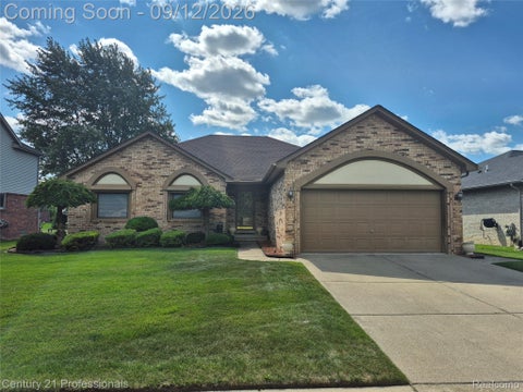 Photo of 53639 Cranston Drive, Macomb Township, MI 48042 (MLS # 20261073351)