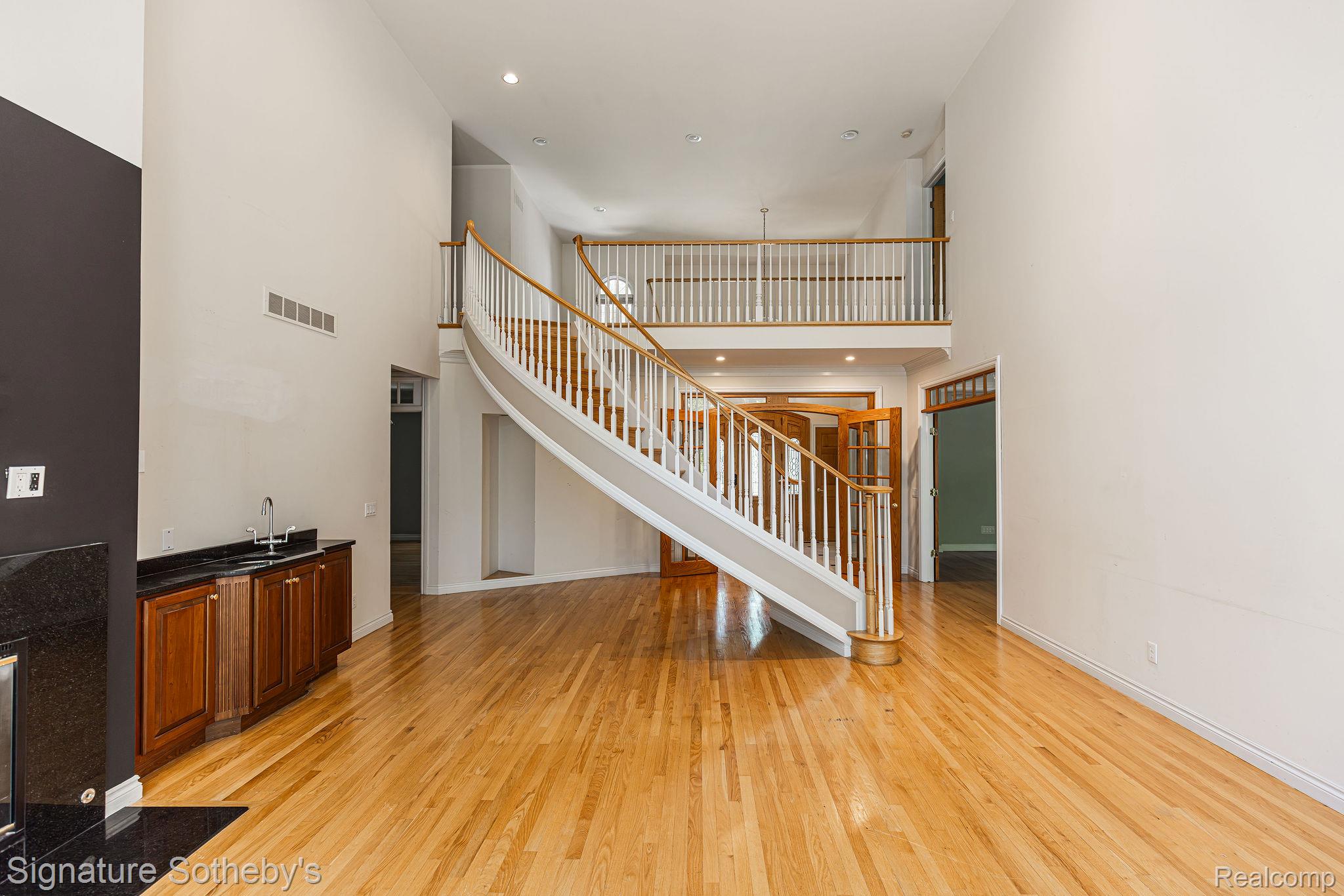 2855 Cranbrook Ridge Court