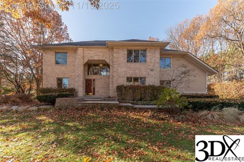 9825 Finnegan Drive Hamburg Township MI 48116