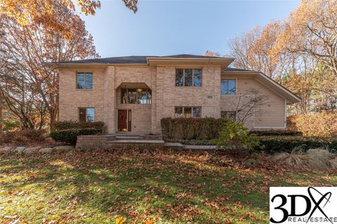 9825 Finnegan Drive Hamburg Township MI 48116