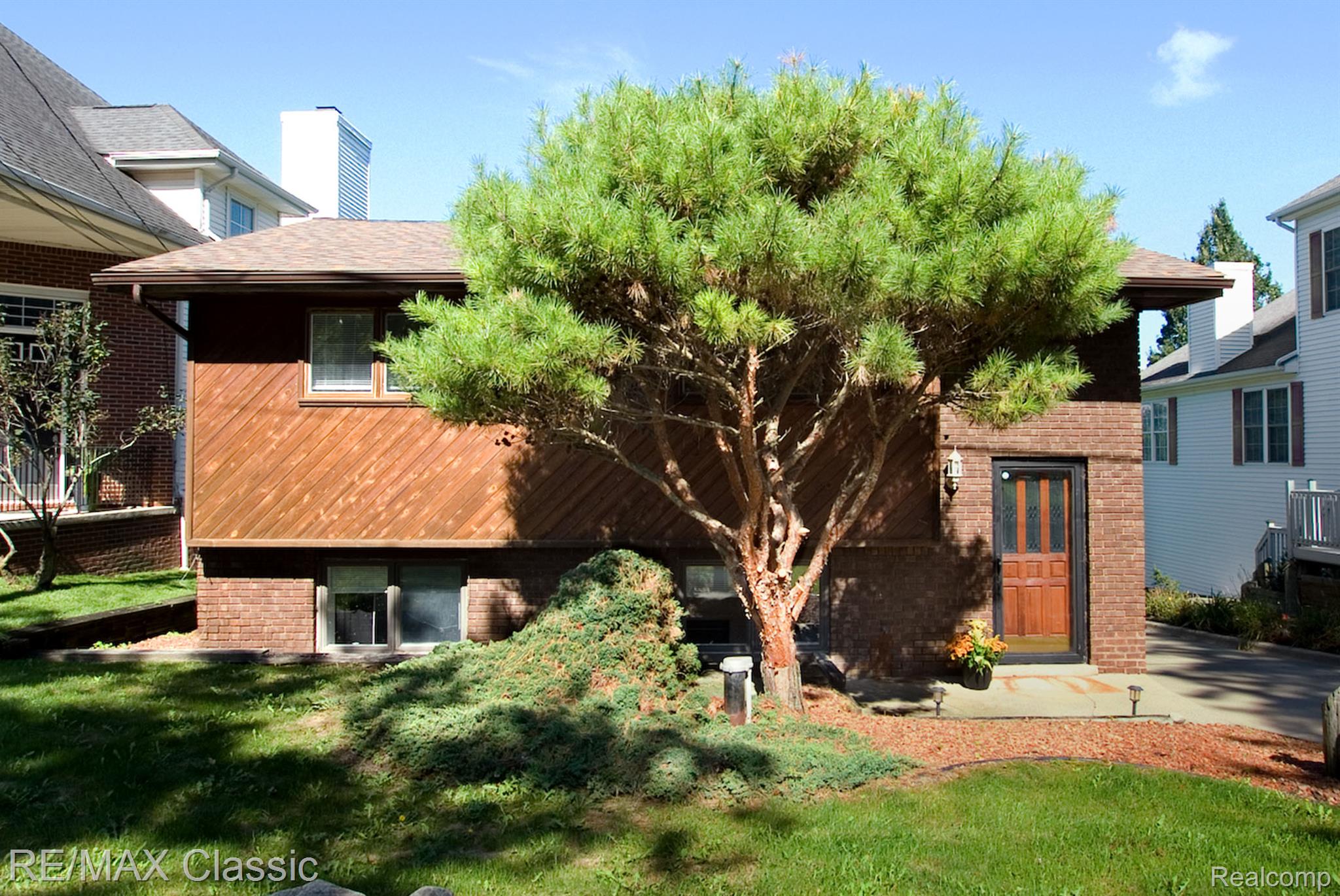 1508 Lakeview Drive