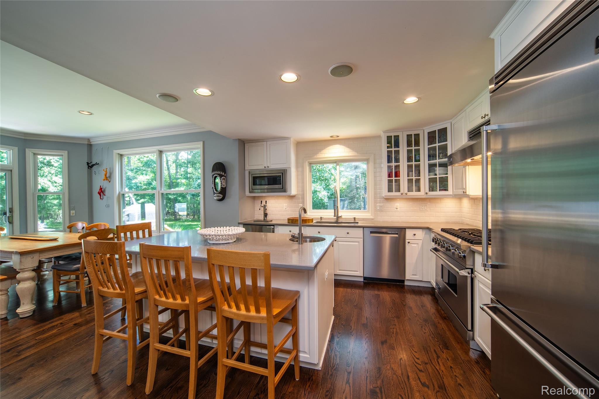 7422 Autumn Hill Drive