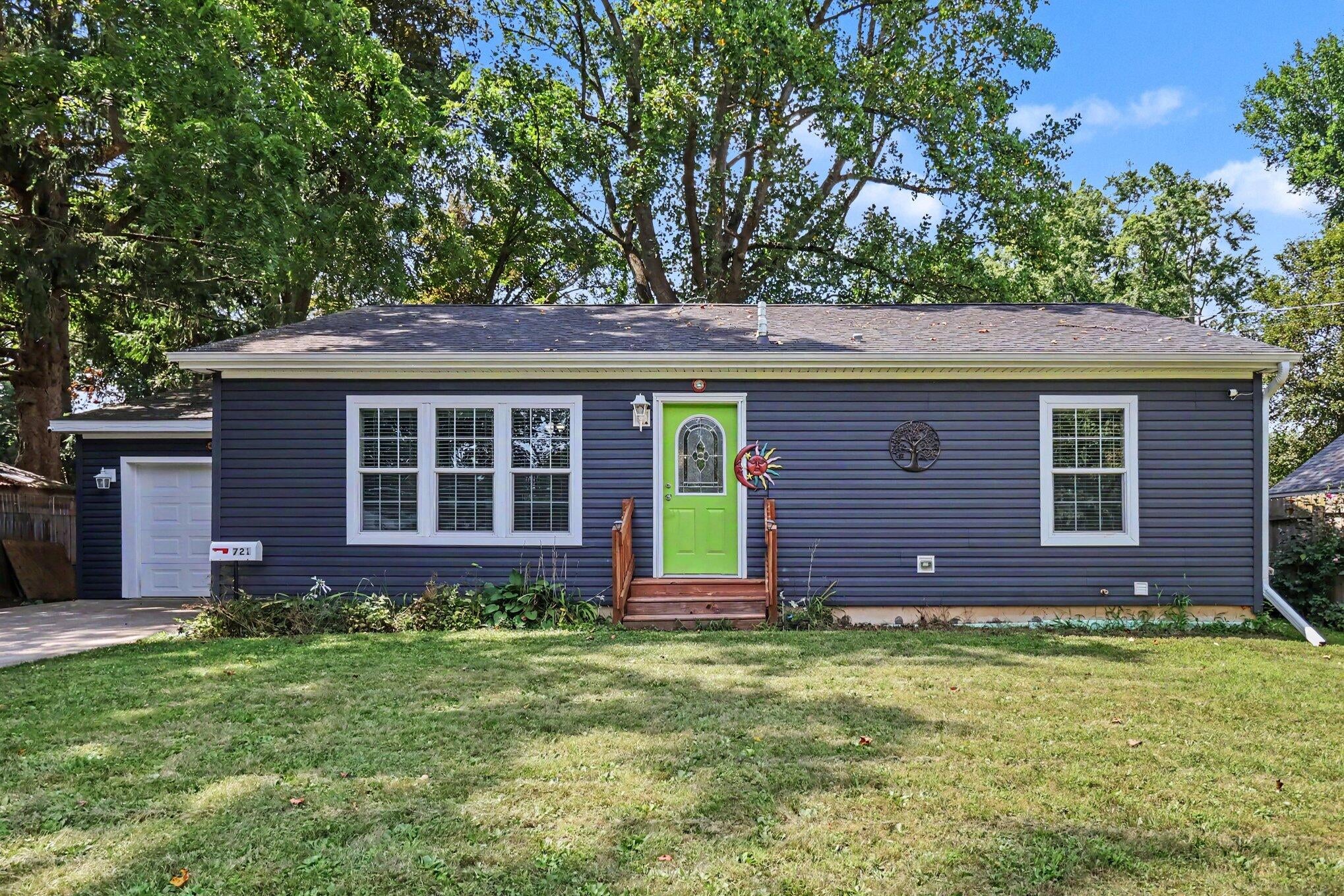 721 Grand Pre Avenue