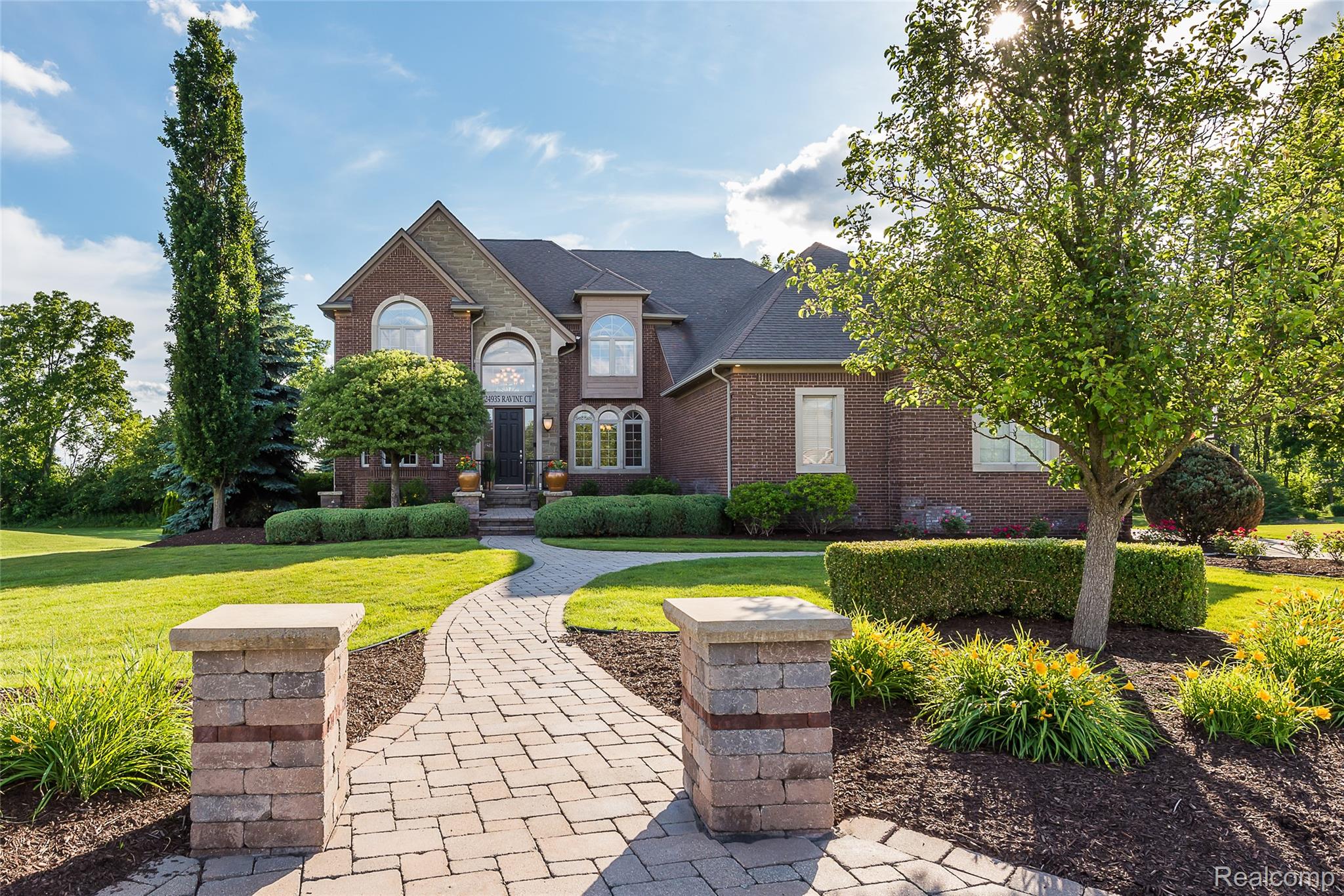 24935 Ravine Drive
