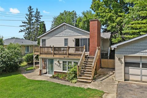 9044 Kemper Drive Green Oak Township MI 48178