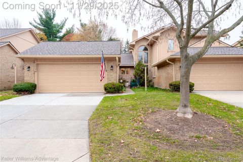 22065 River Ridge Trail 43 Farmington Hills City MI 48335