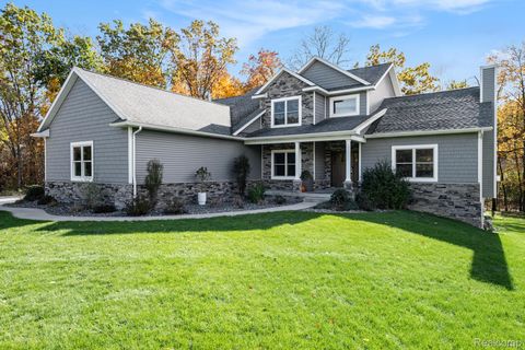 1281 Victoria Lane Fenton Charter Township MI 48430