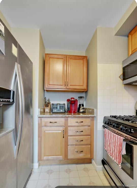 1460 E Chesterfield Street E