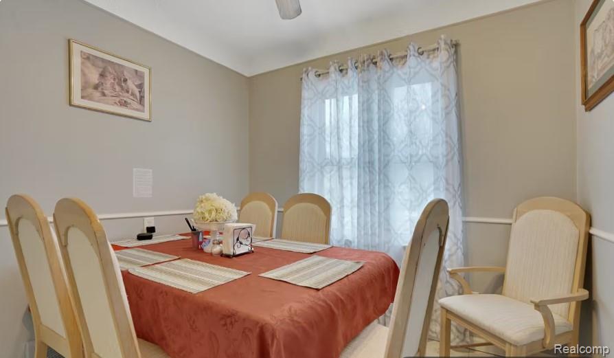 1460 E Chesterfield Street E