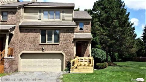 6298 Aspen Ridge Boulevard 34 West Bloomfield Charter Township MI 48322