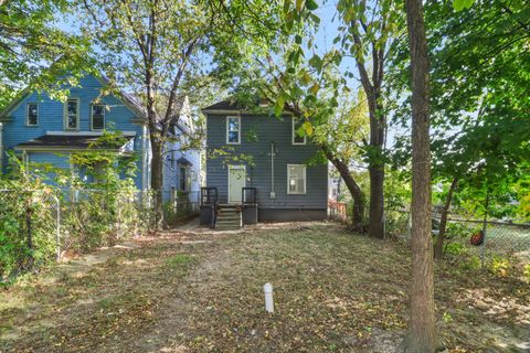 Tiny photo for 645 Melbourne Street, Detroit City, MI 48202 (MLS # 81026006027)