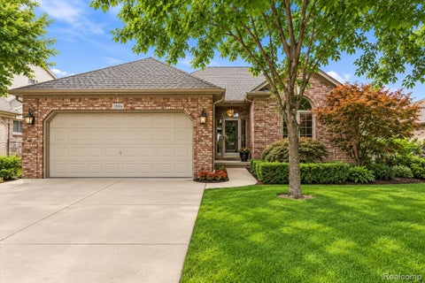Photo for 48851 Southway Drive