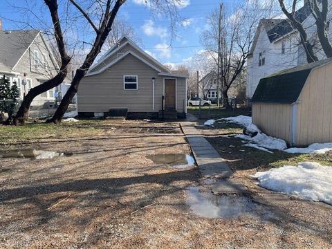 Tiny photo for 1235 Quarry Avenue NW, Grand Rapids City, MI 49504 (MLS # 65026013506)