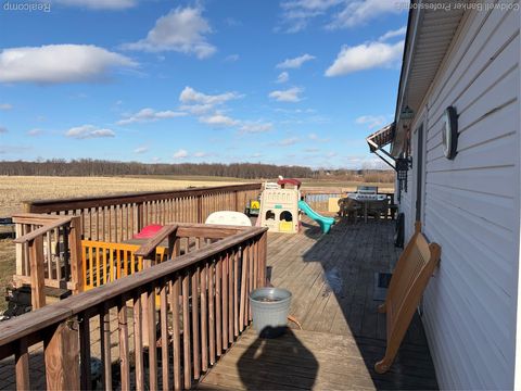 Photo of 1313 E Murphy Lake Road, Rich Township, MI 48744 (MLS # 20261021562)