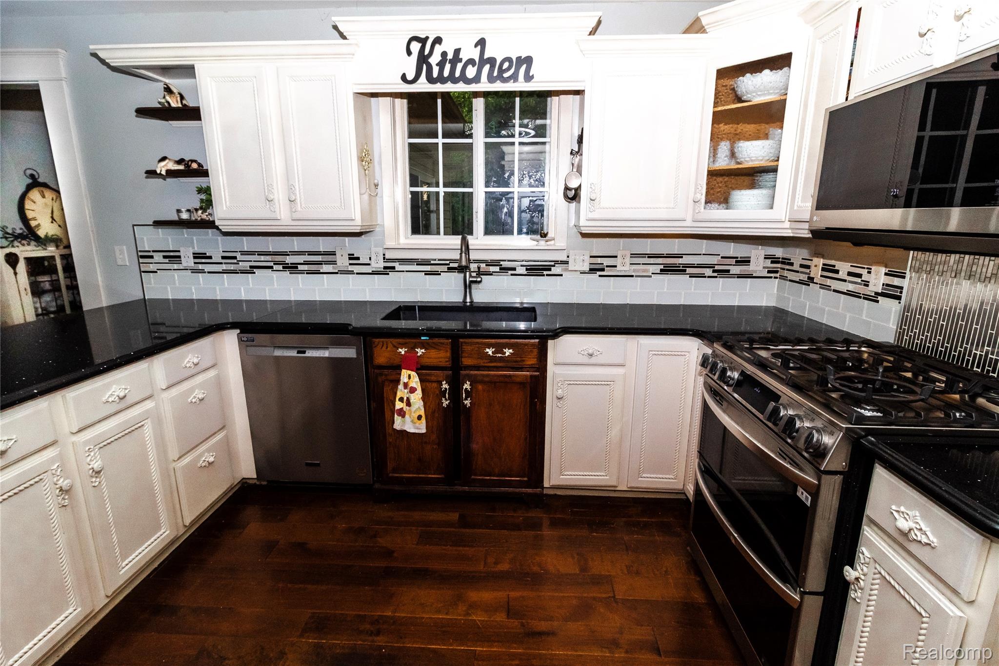 8314 Mill Pointe Court