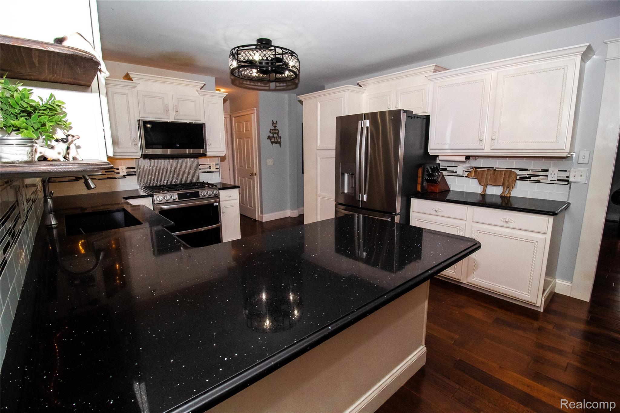 8314 Mill Pointe Court