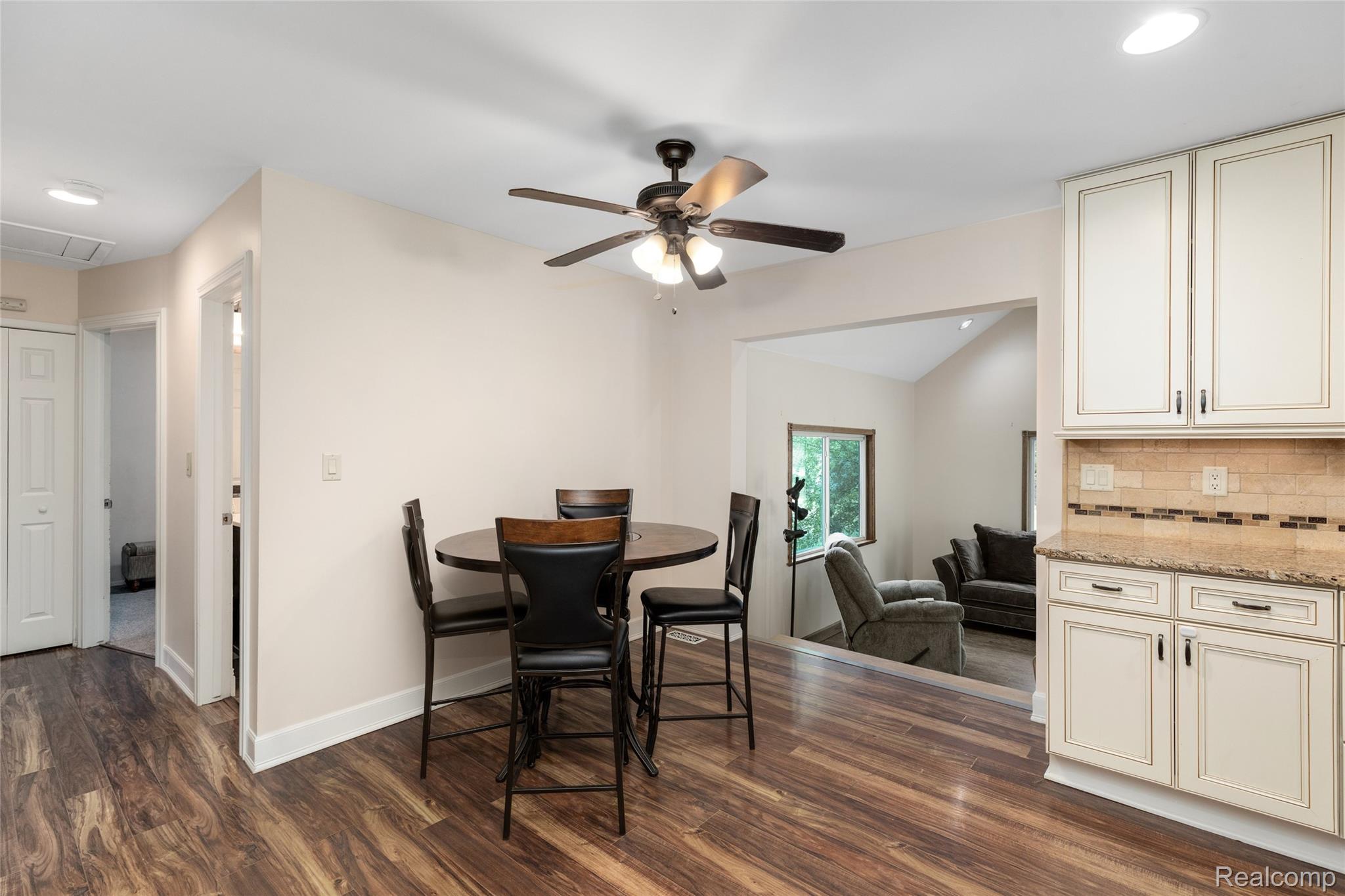 5220 Rockway Drive