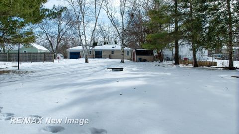 A home in ThomasTownship_Saginaw