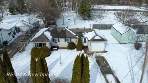 A home in ThomasTownship_Saginaw