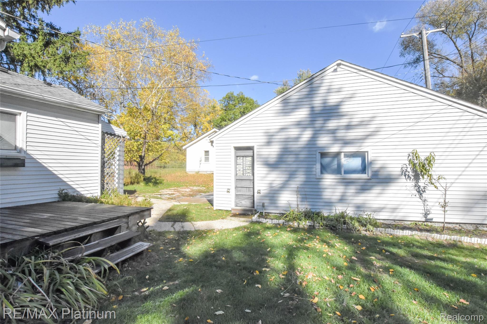 1428 N Pontiac Trail