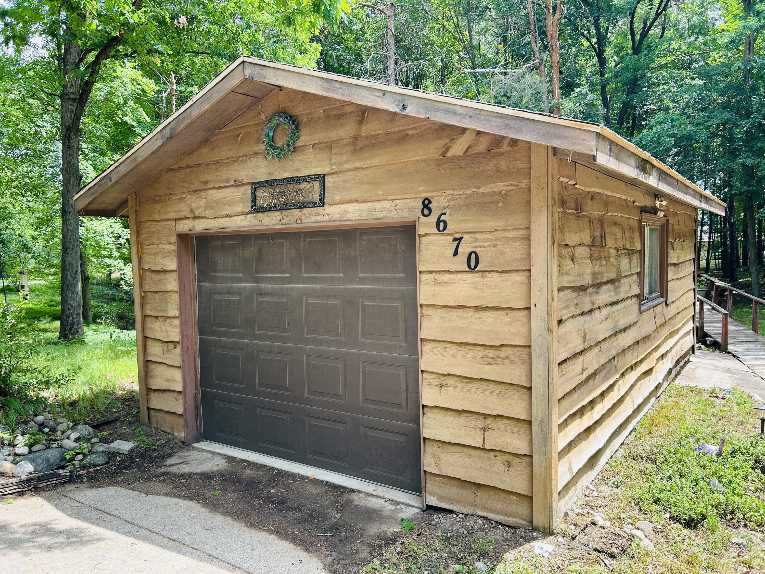 8670 Mohawk Court