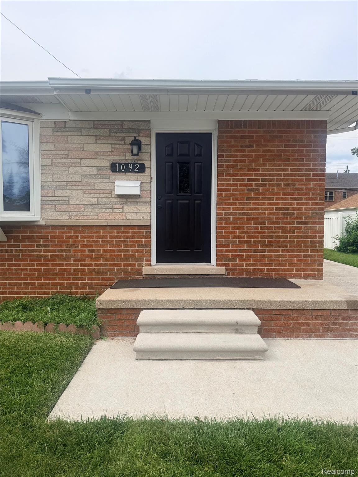 1092 Poplar Court