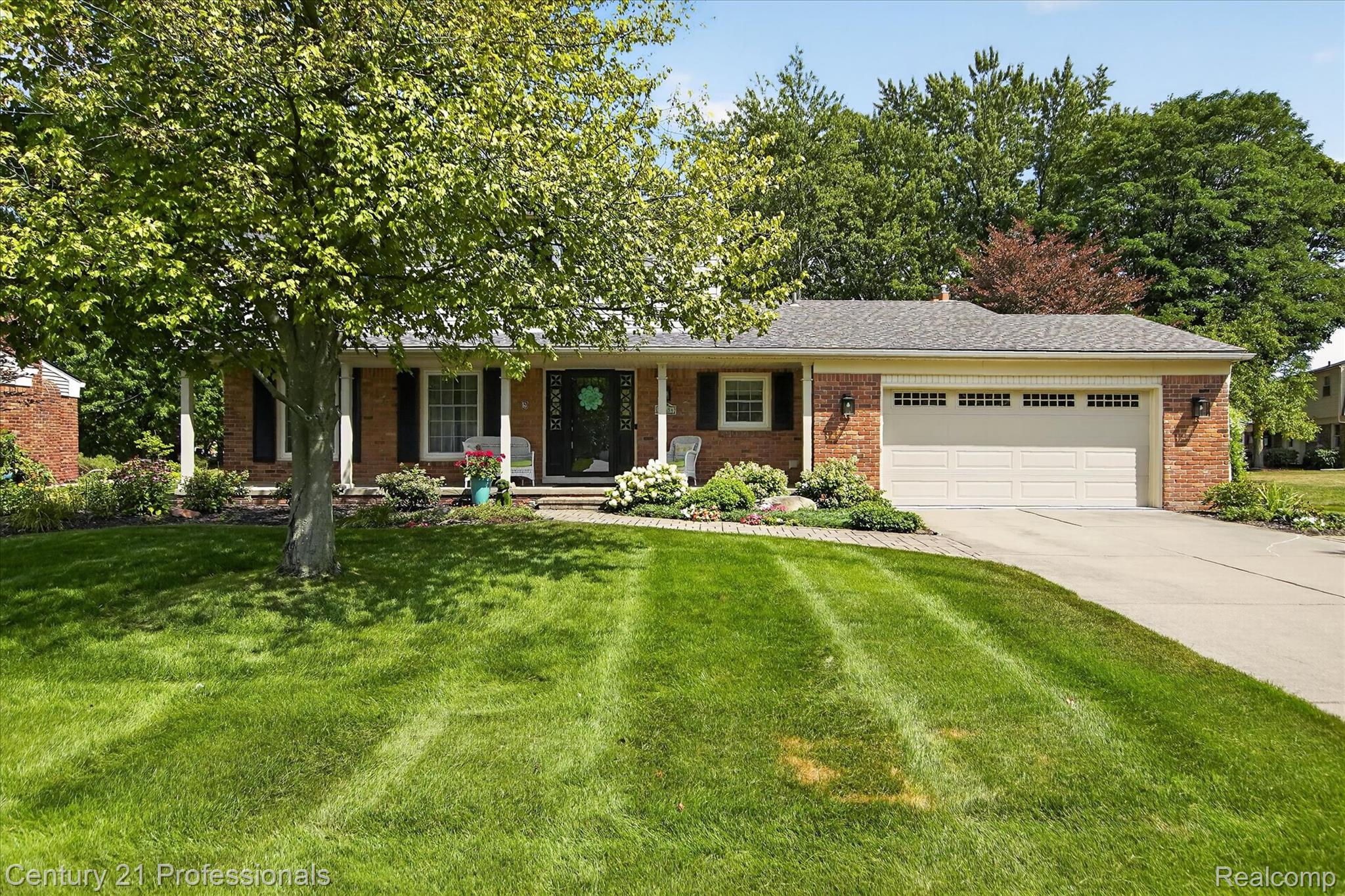 17634 Country Club Drive
