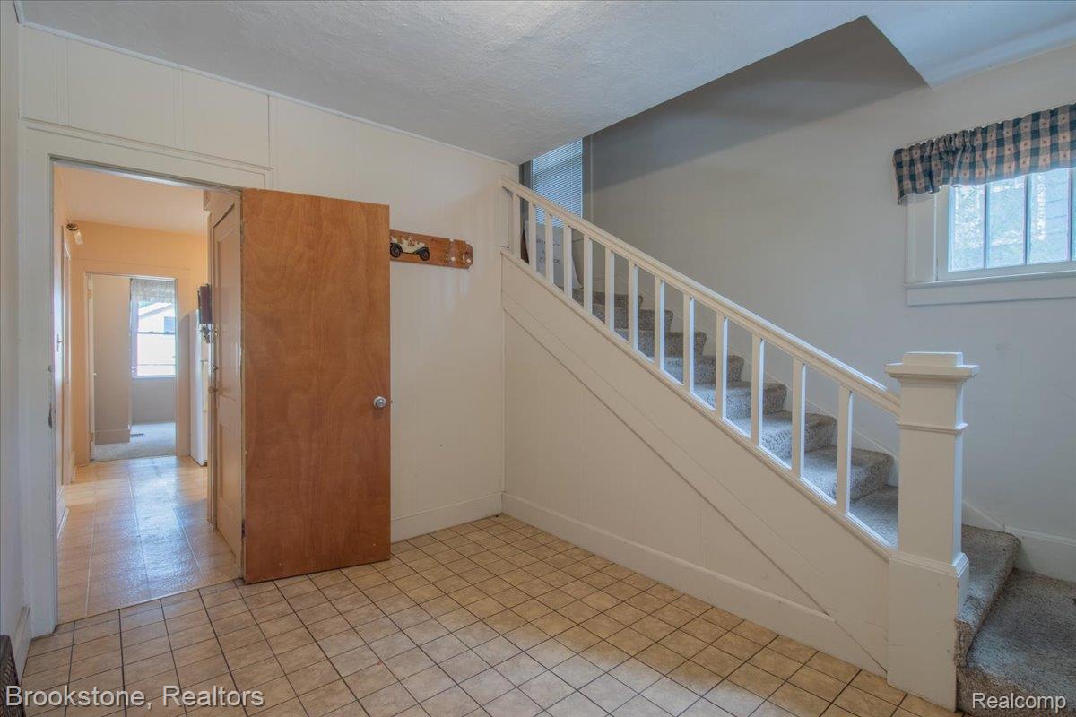 511 Woodcrest Drive