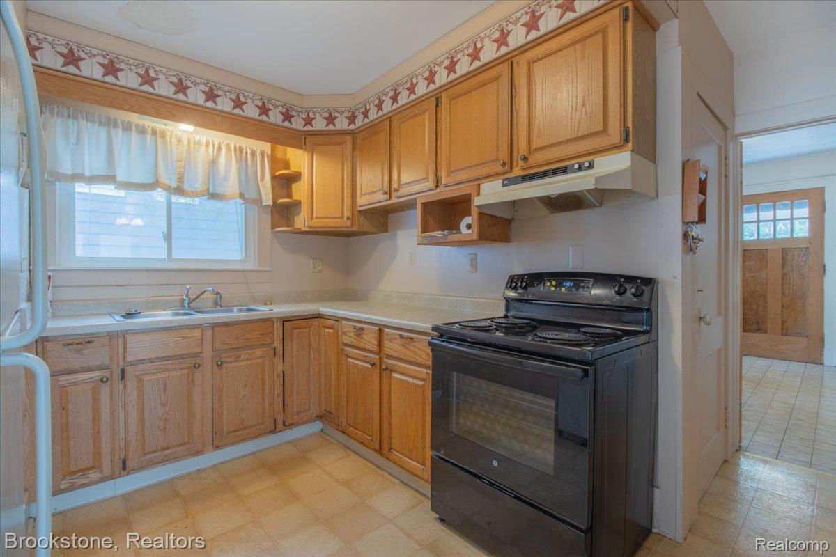511 Woodcrest Drive