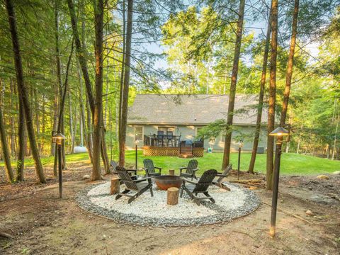 1942 Hoosier Valley Road Blair Township MI 49685