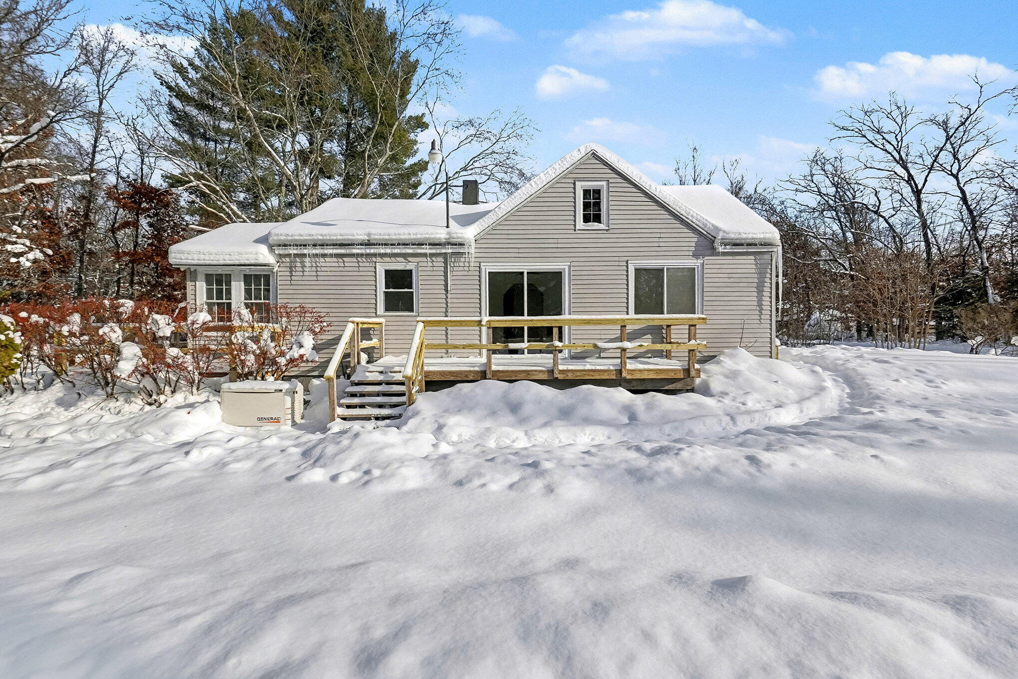 6946 S Lakeview Avenue