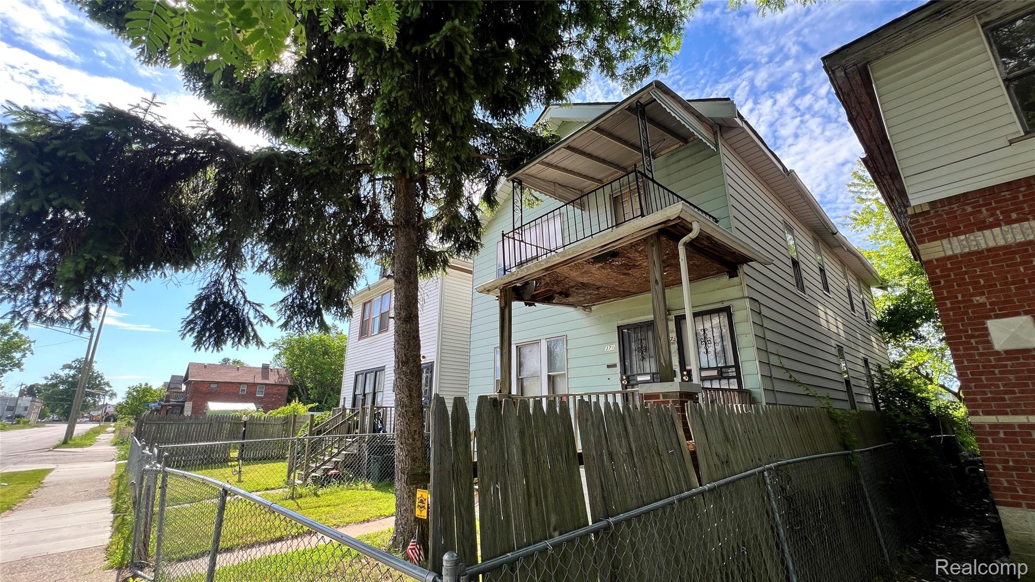 371 Puritan Street