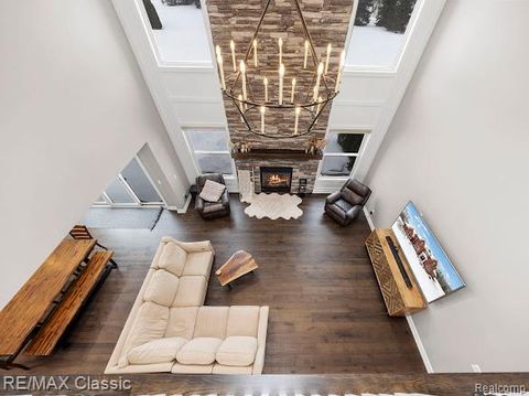 1994 Charles Court Milford Charter Township MI 48380