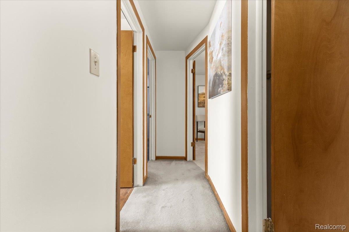 Waterford Charter Township, Michigan 48329, United States, 3 Bedrooms Bedrooms, ,1 BathroomBathrooms,Residential,Pending,204959