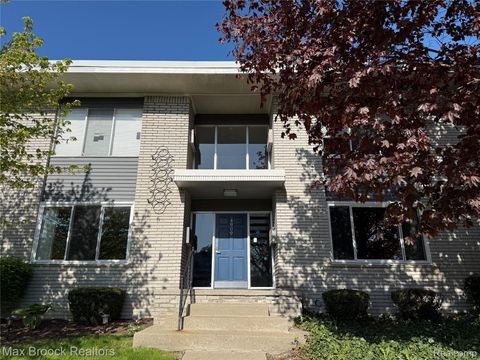 4909 Mansfield Avenue H9 Royal Oak City MI 48073