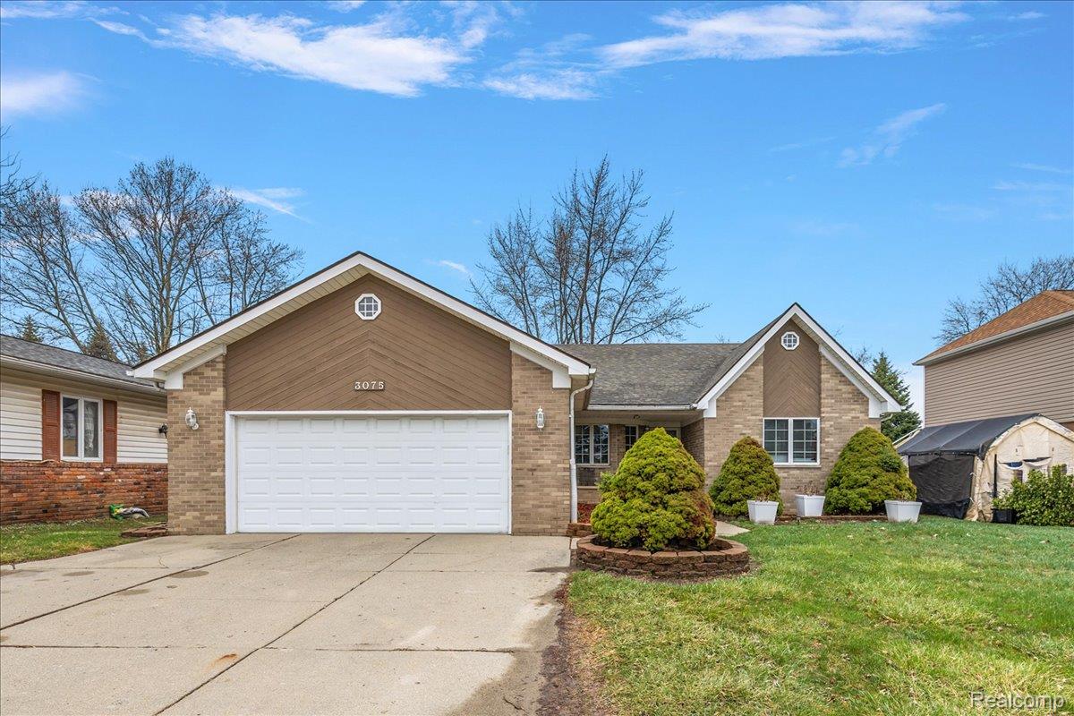 3075 Chicago Road