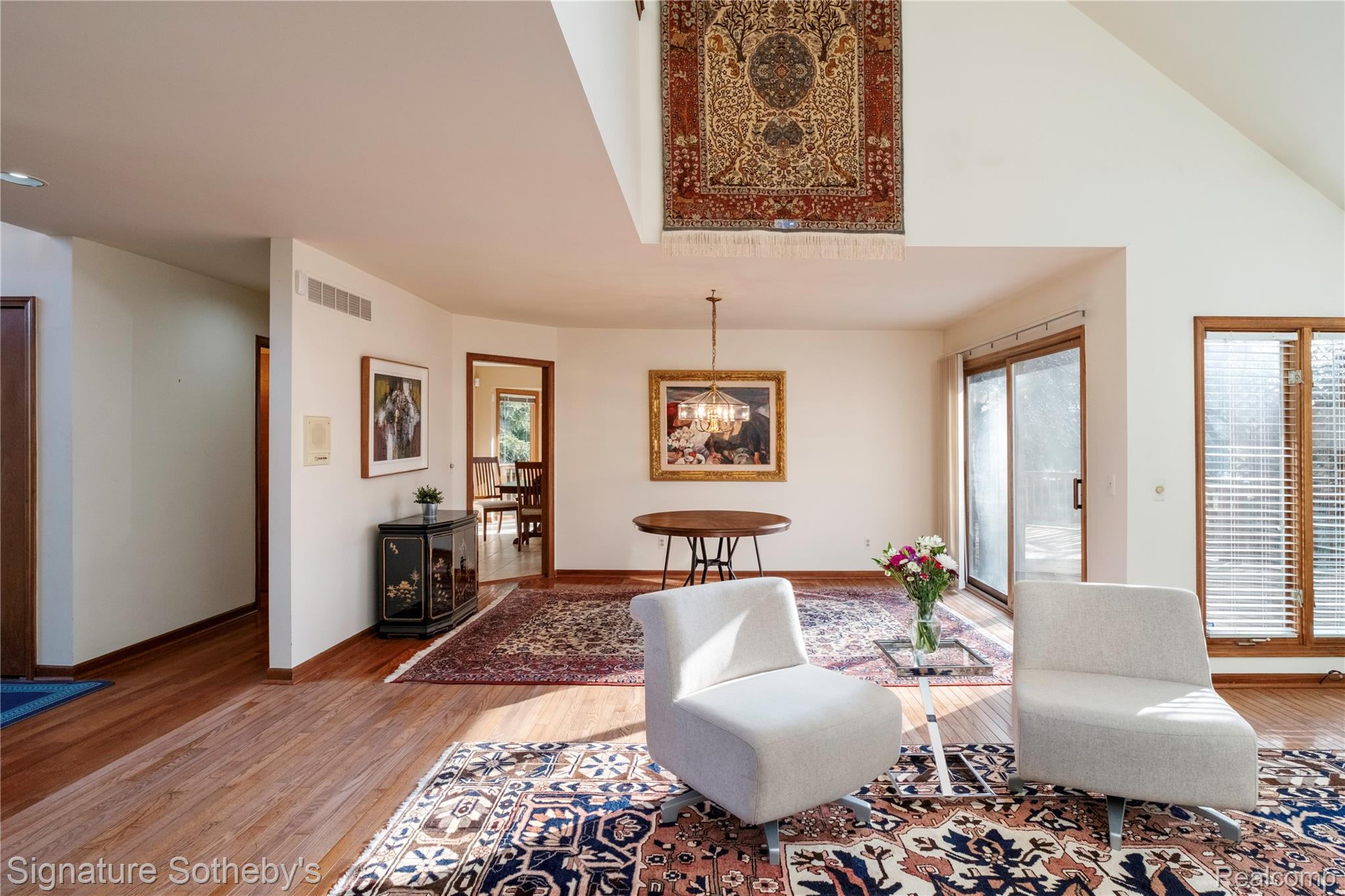 16819 Country Knoll Drive