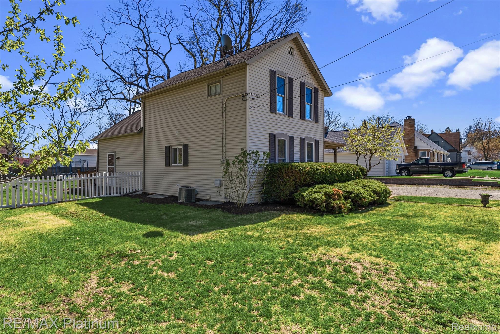 315 S West Street