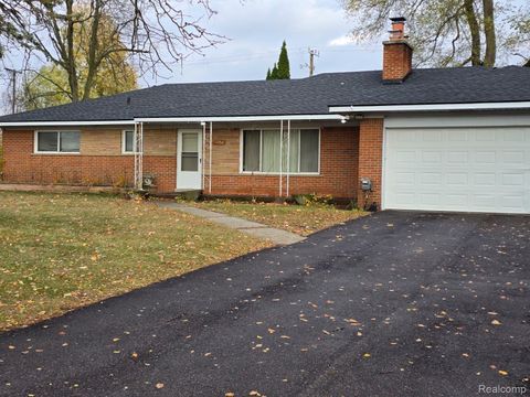 1250 Welch Road Commerce Charter Township MI 48390