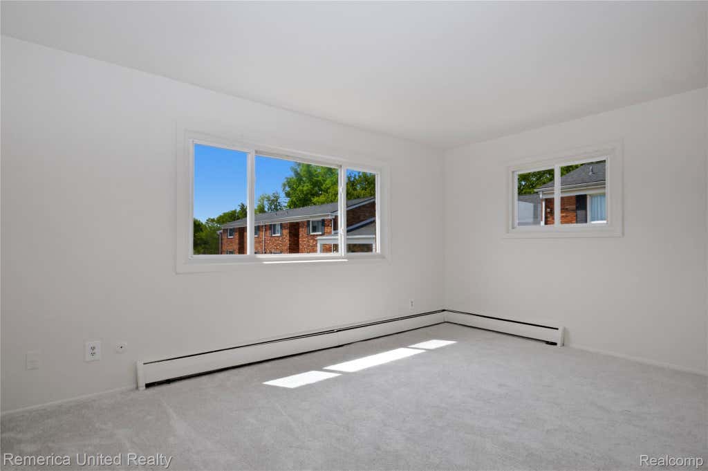 Photo of 31831 Grand River Avenue, Farmington City, MI 48336 (MLS # 20261041957)