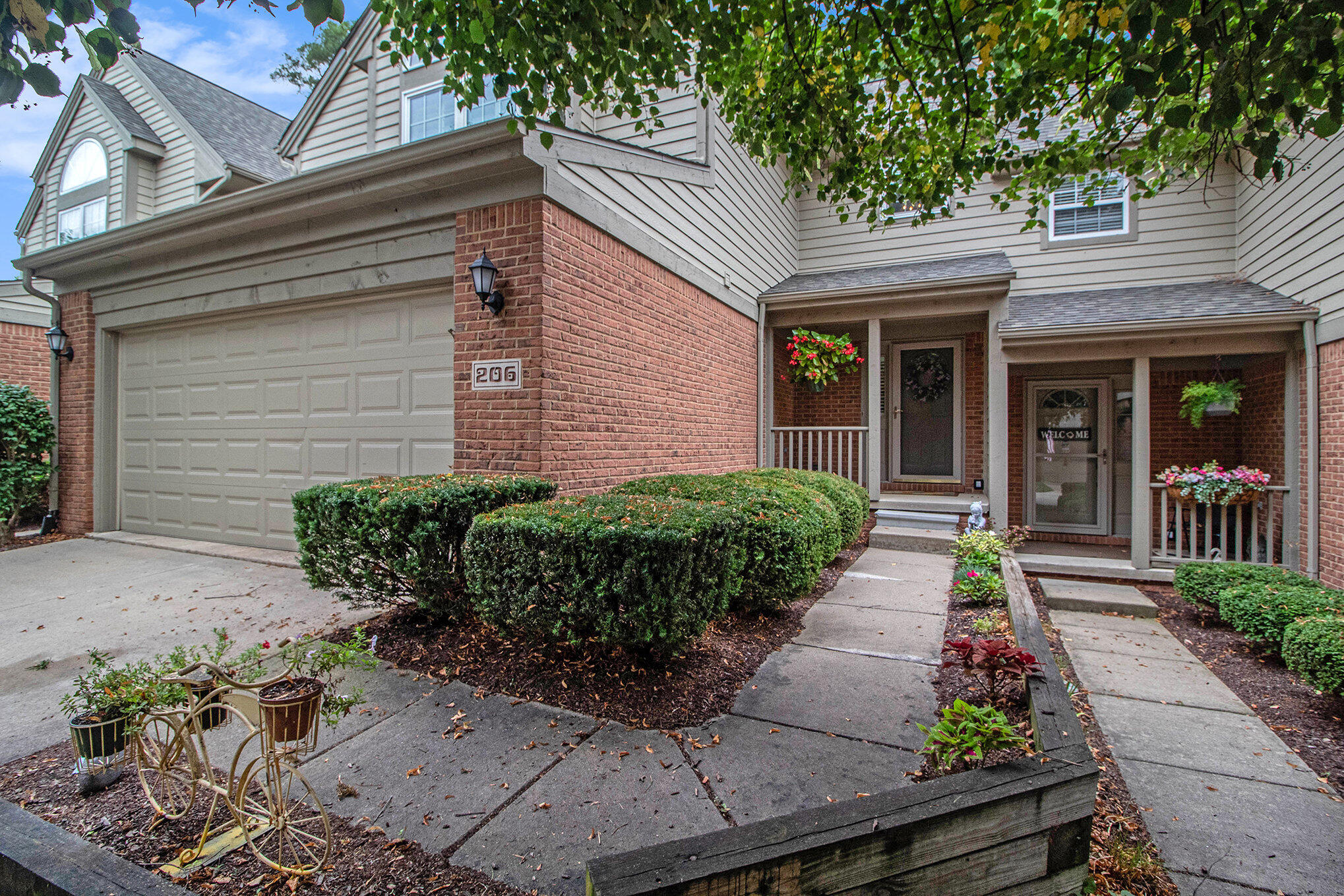 206 Eisenhower Drive