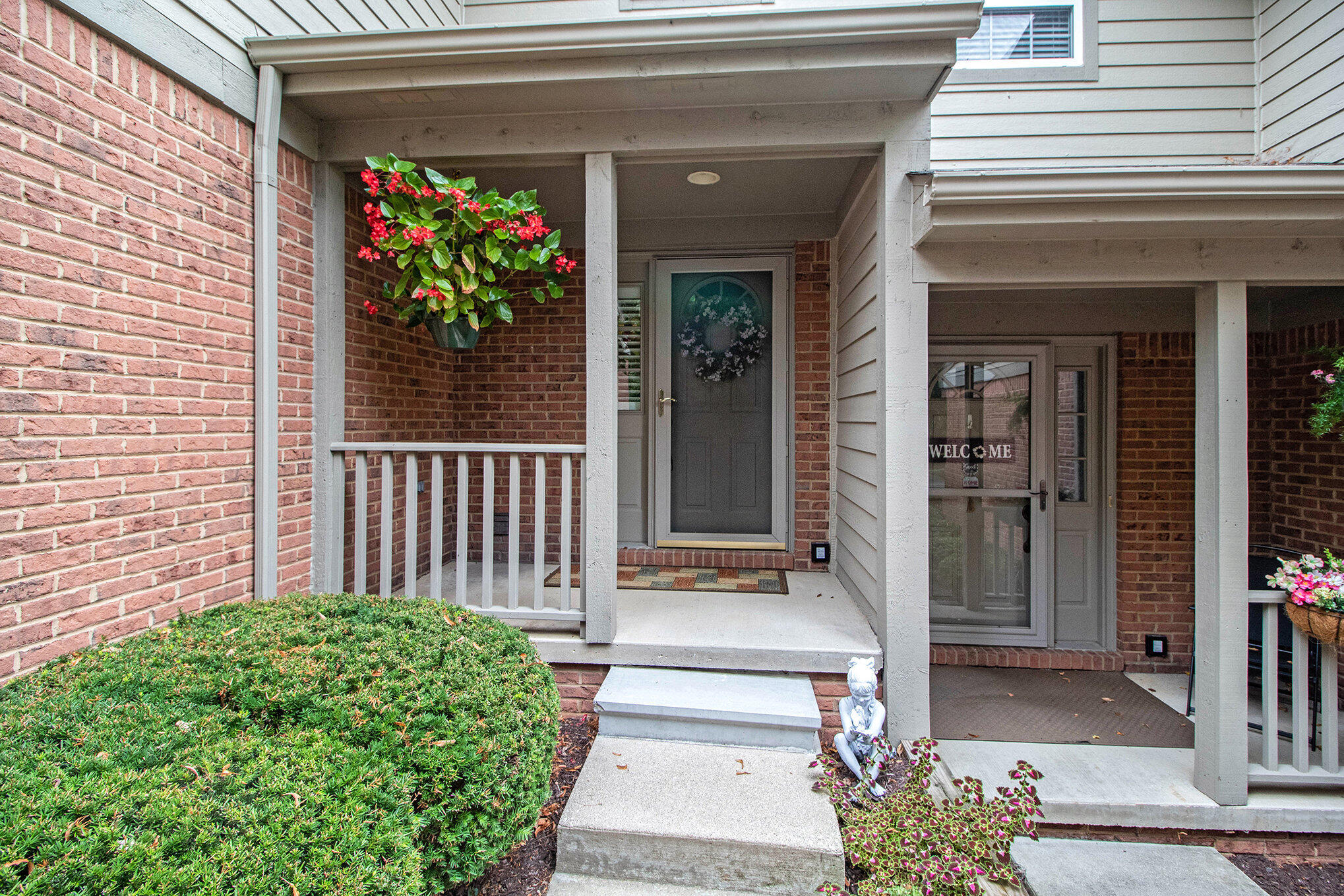 206 Eisenhower Drive