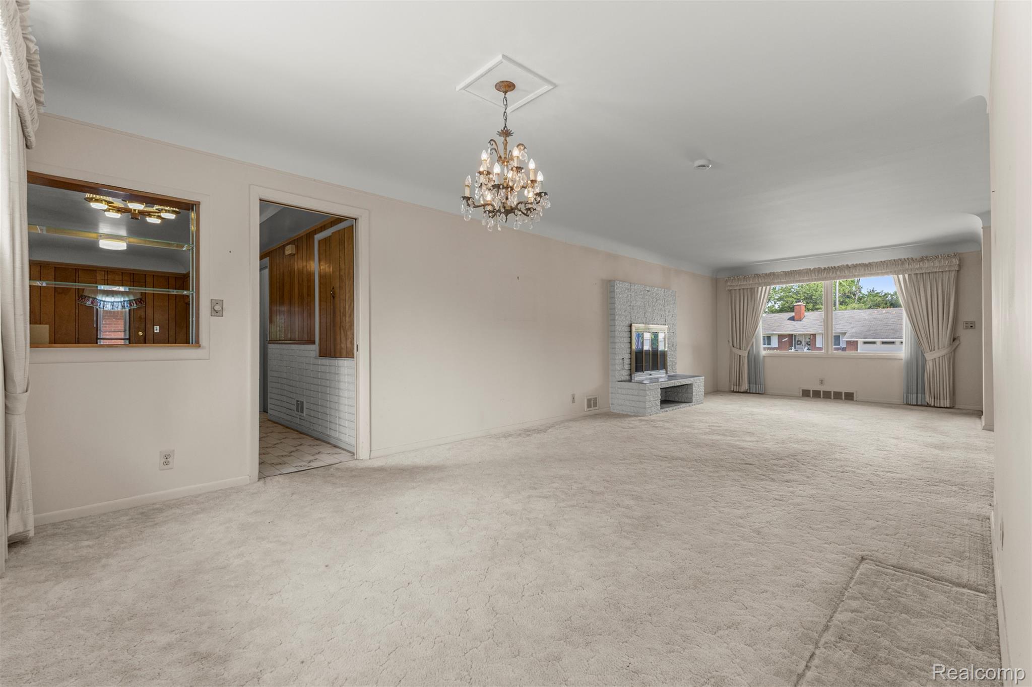 25429 Graceland Circle