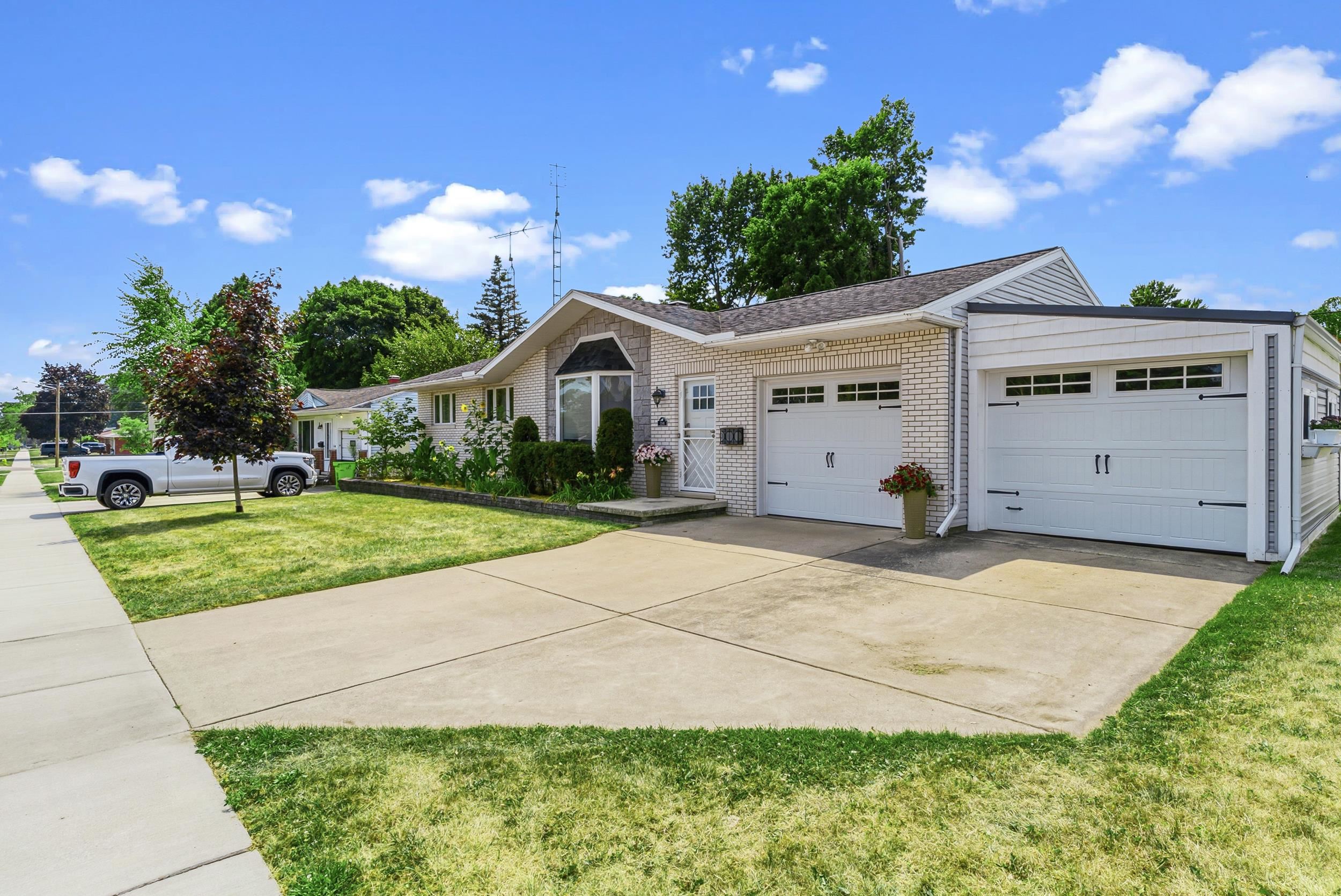 5240 Durwood Dr Other
