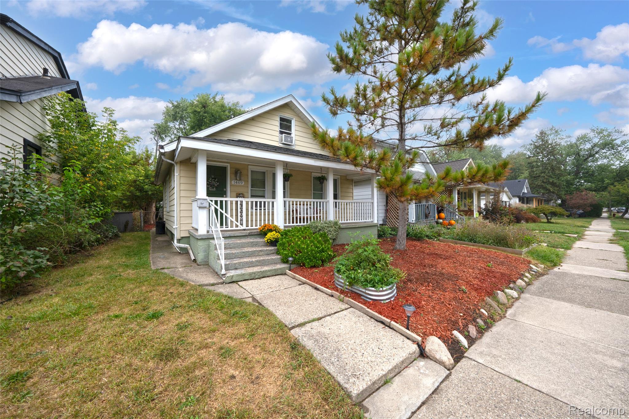 1469 Browning Street