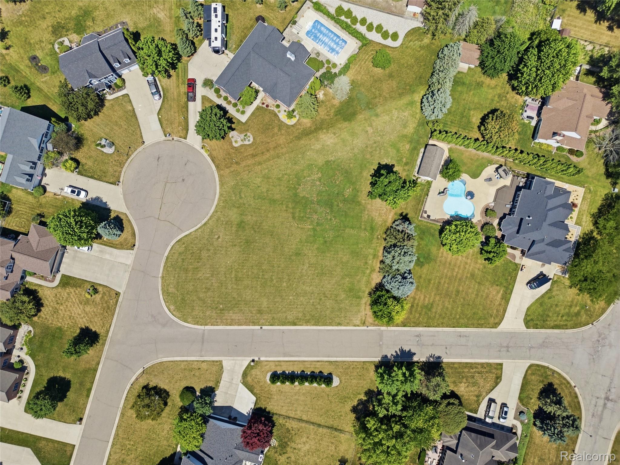 3488 Woodridge Drive