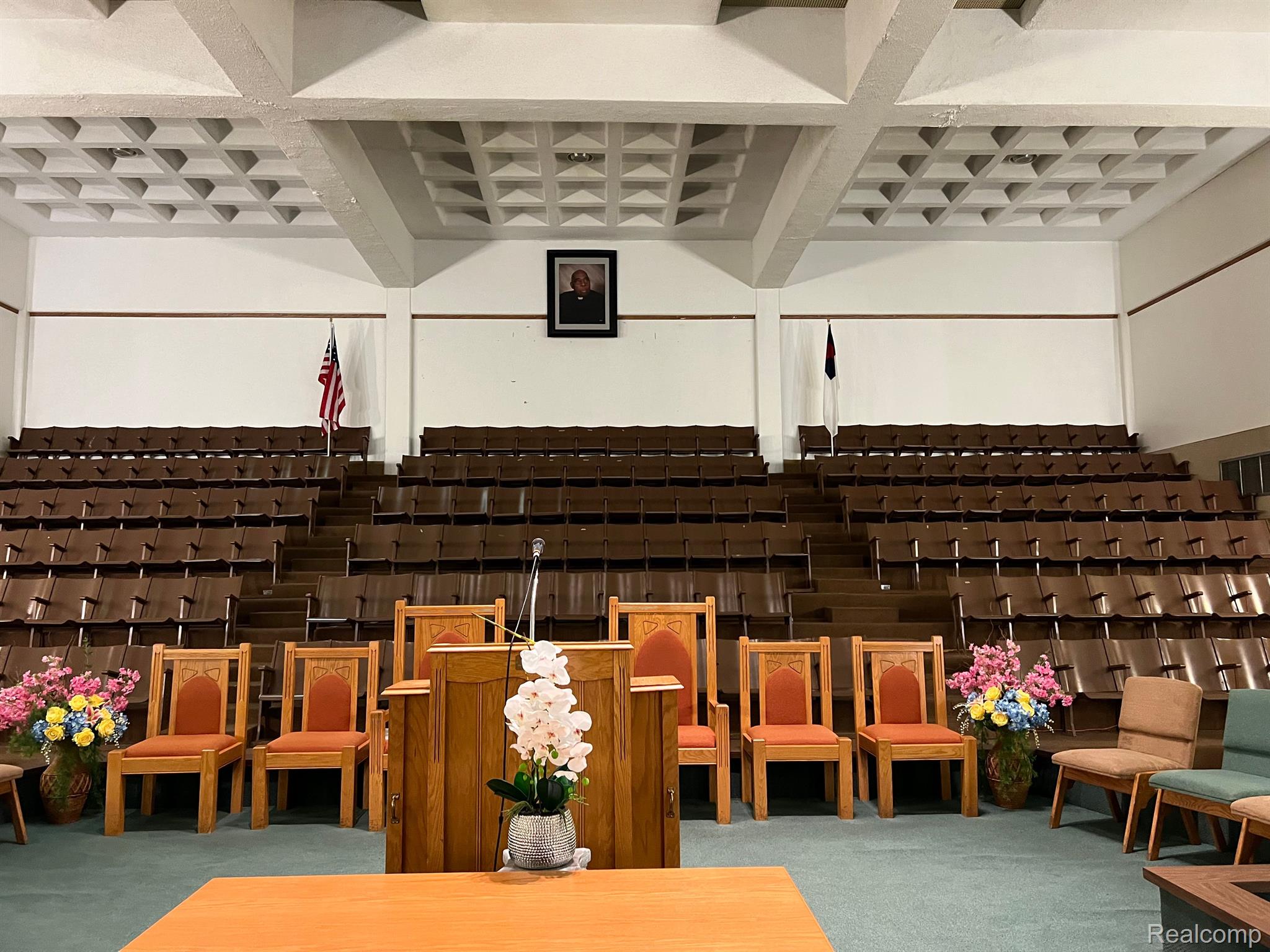 615 S JEFFERSON Avenue