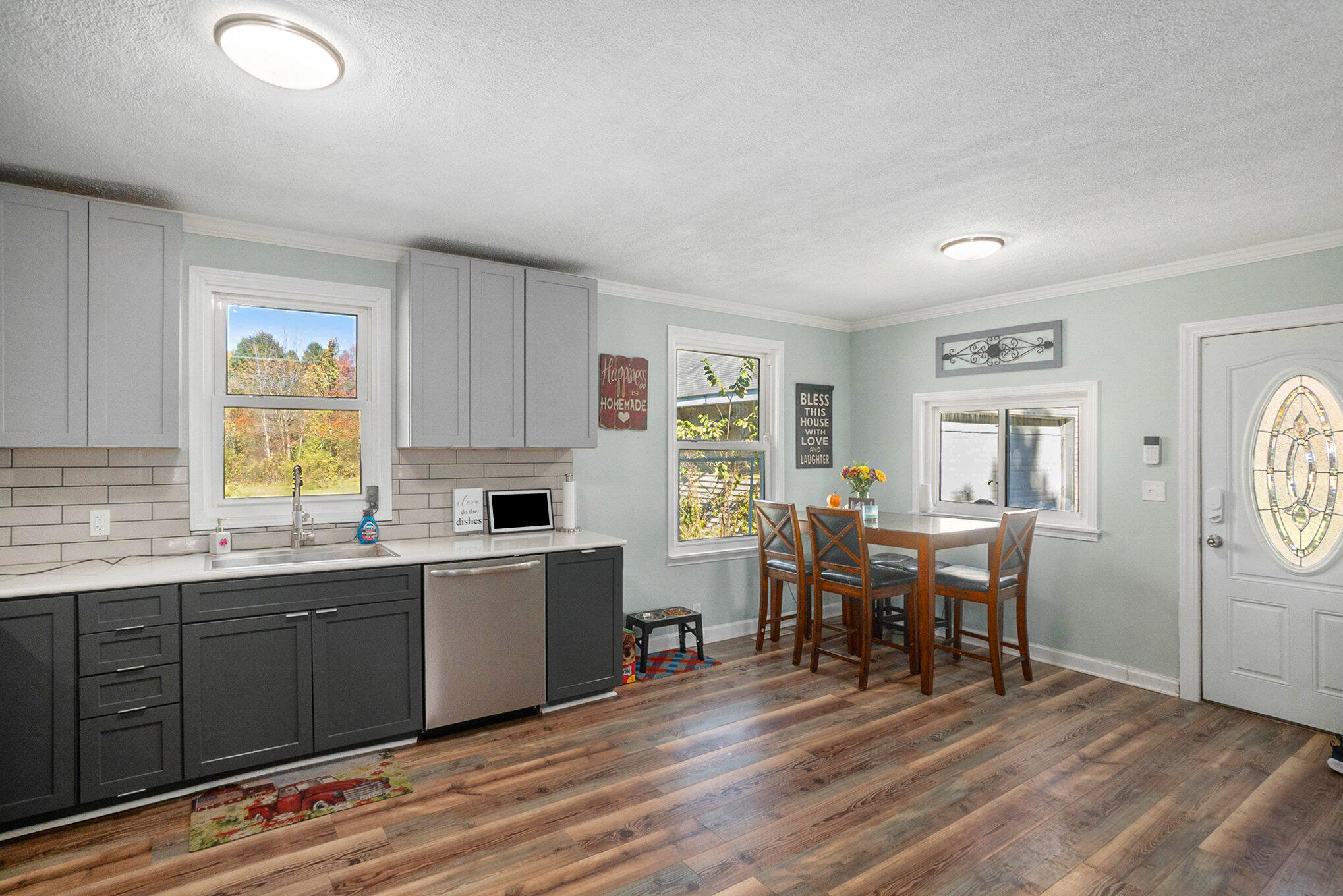 5475 14 Mile Court NE