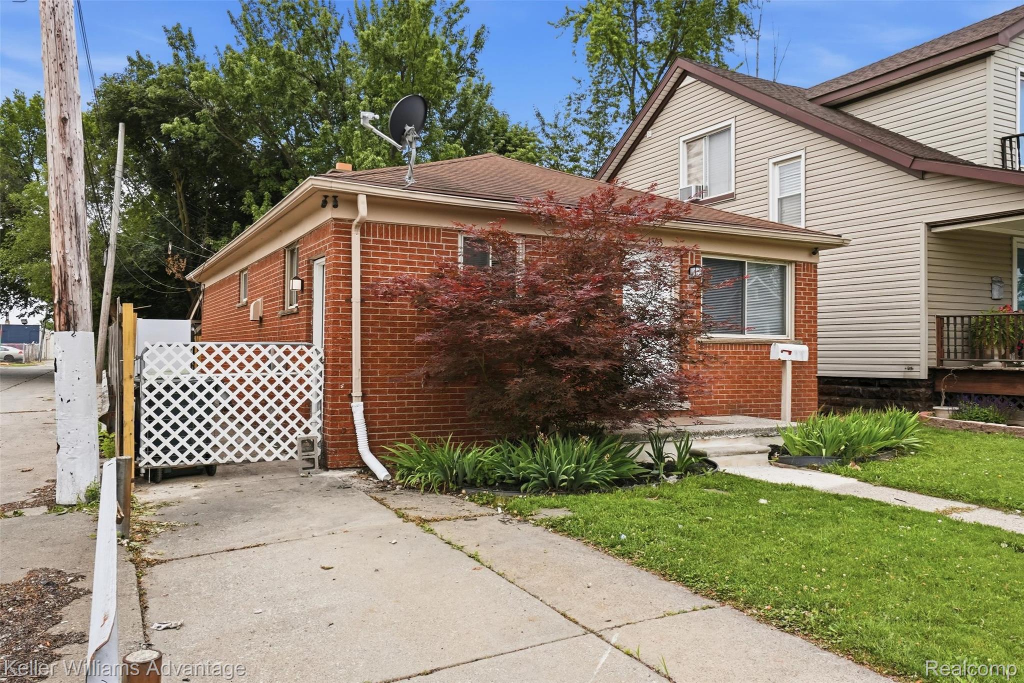 1303 College Avenue