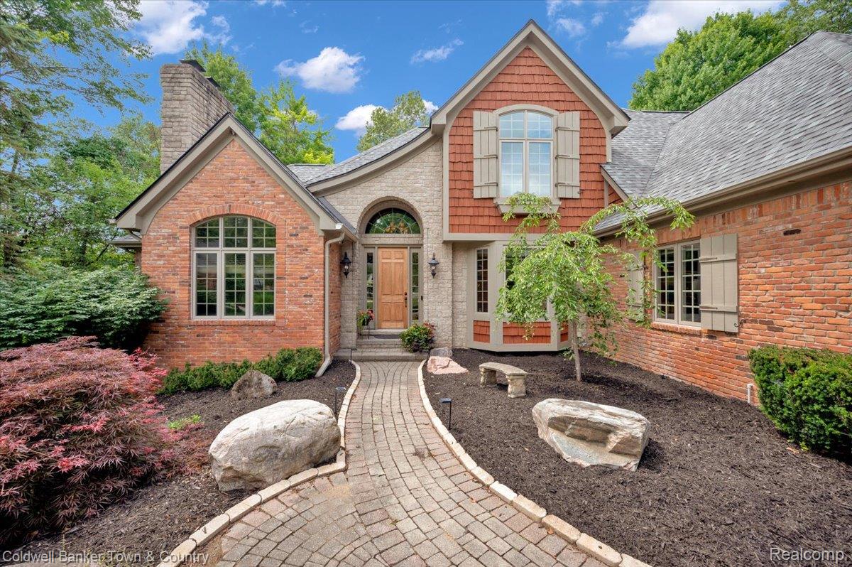 520 Iroquois Court